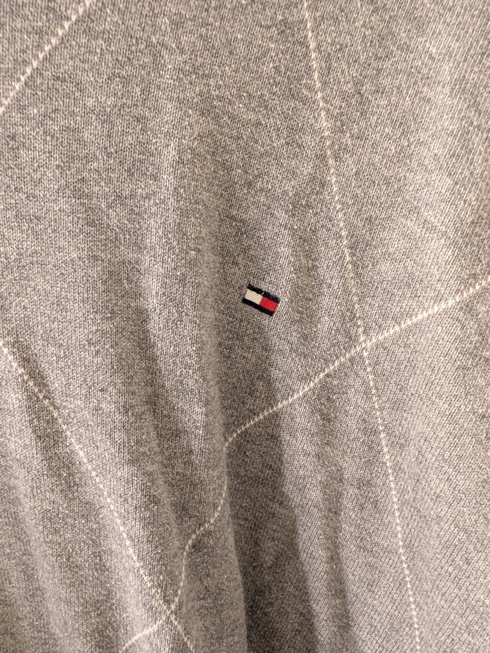 Tommy Hilfiger Light Gray V-Neck Argyle Knit Sweater - Picture 2 of 4